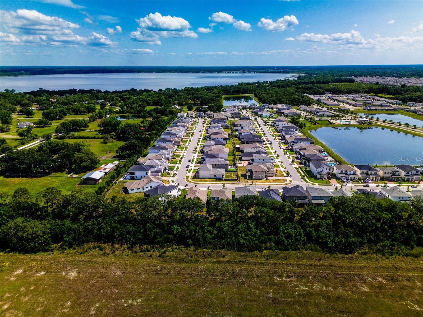 TWIN LAKES PH 8 - Residential