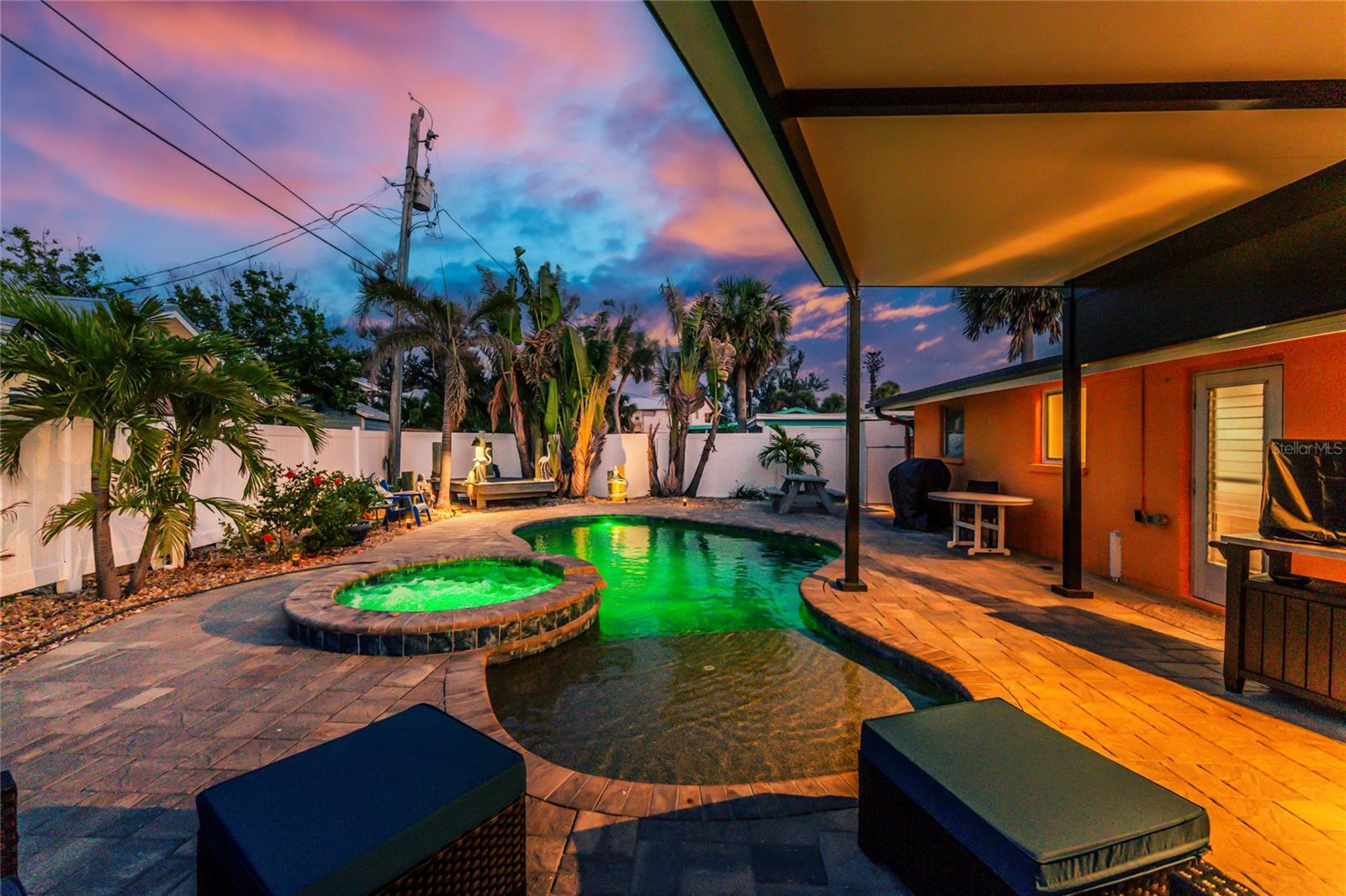 ENGLEWOOD SHORES - Residential