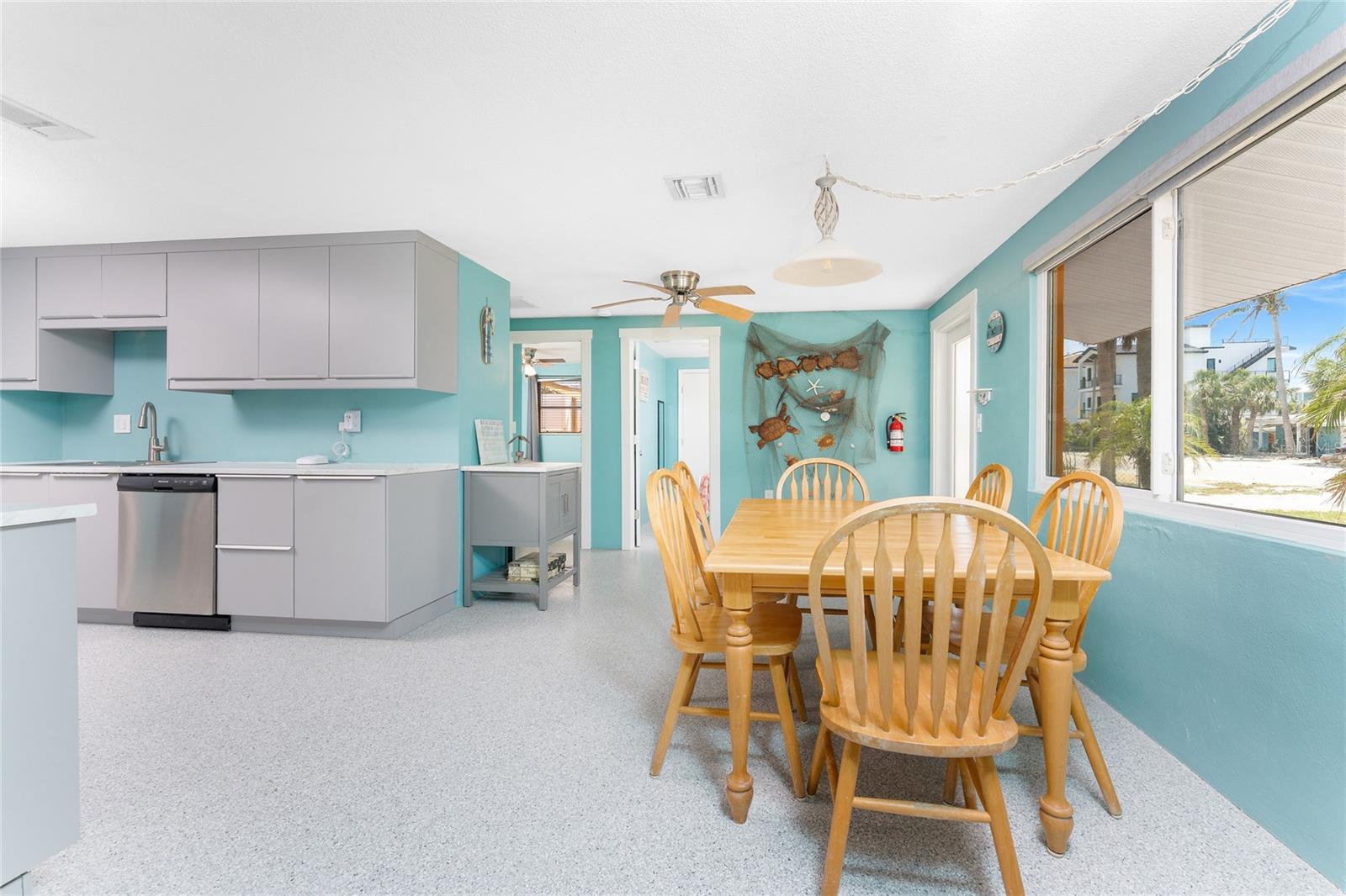 ENGLEWOOD SHORES - Residential