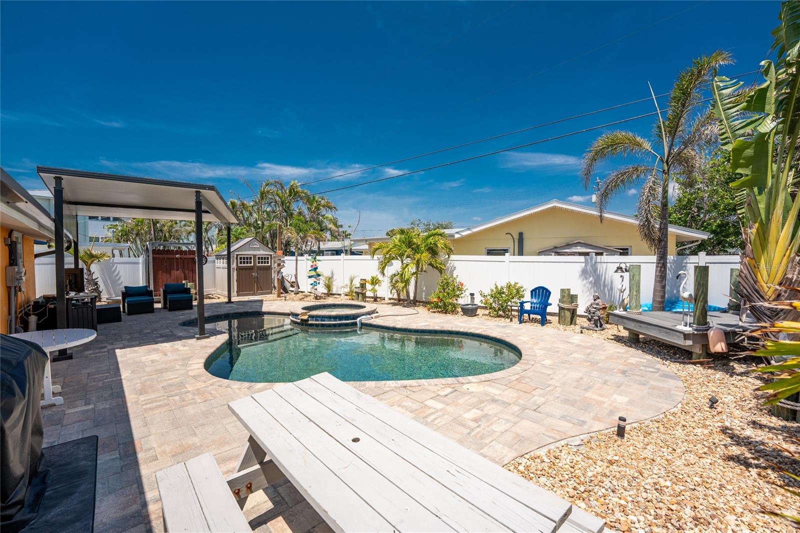 ENGLEWOOD SHORES - Residential