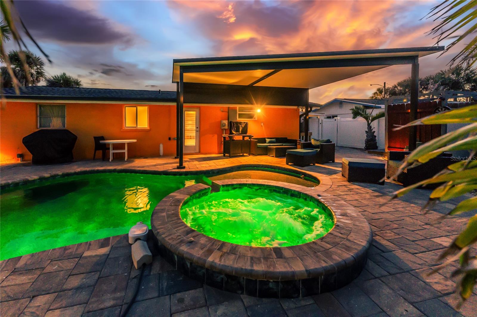 ENGLEWOOD SHORES - Residential