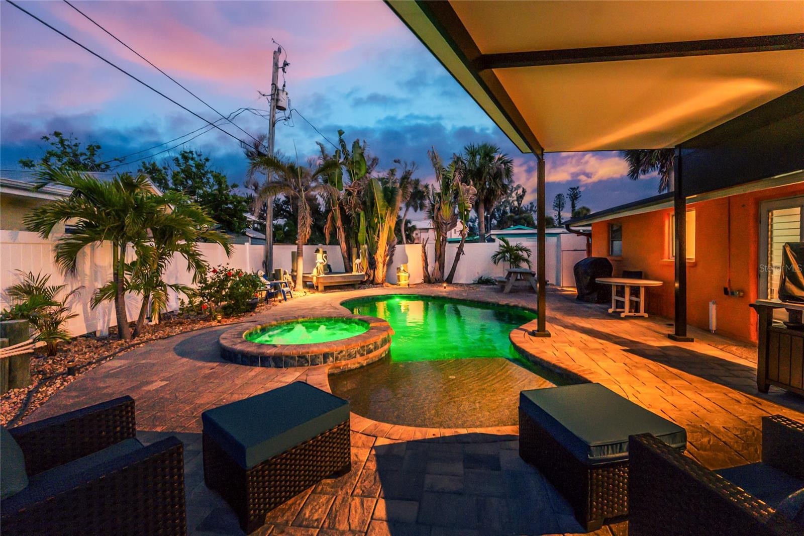 ENGLEWOOD SHORES - Residential