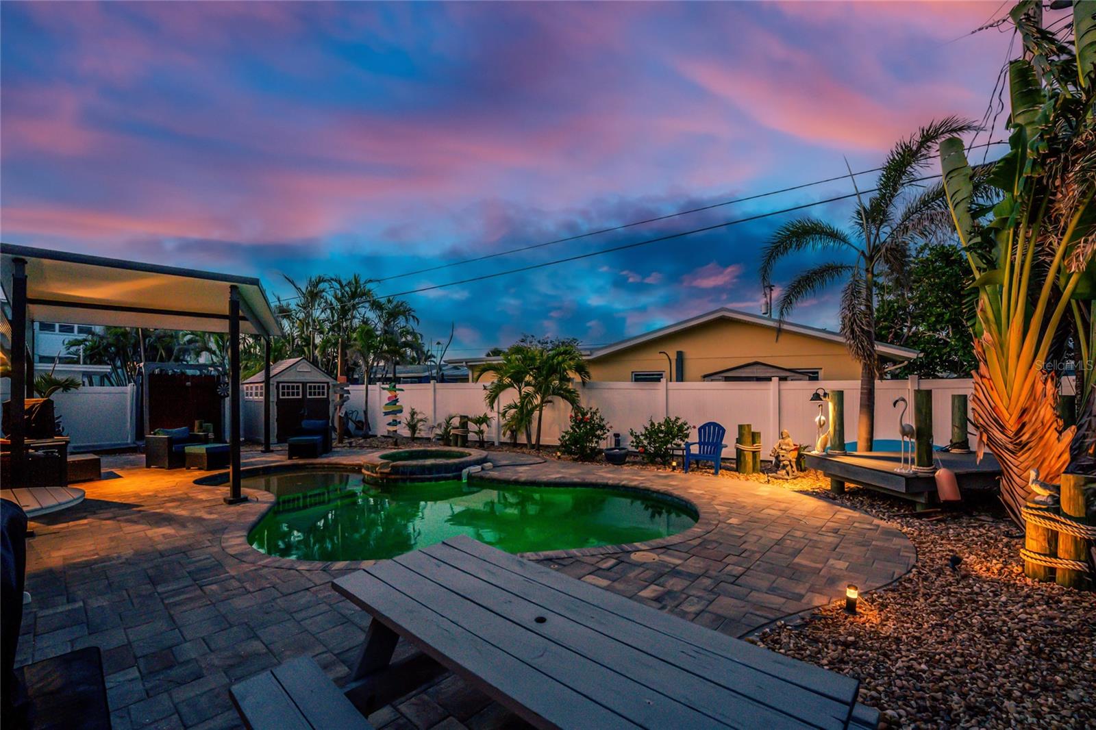 ENGLEWOOD SHORES - Residential