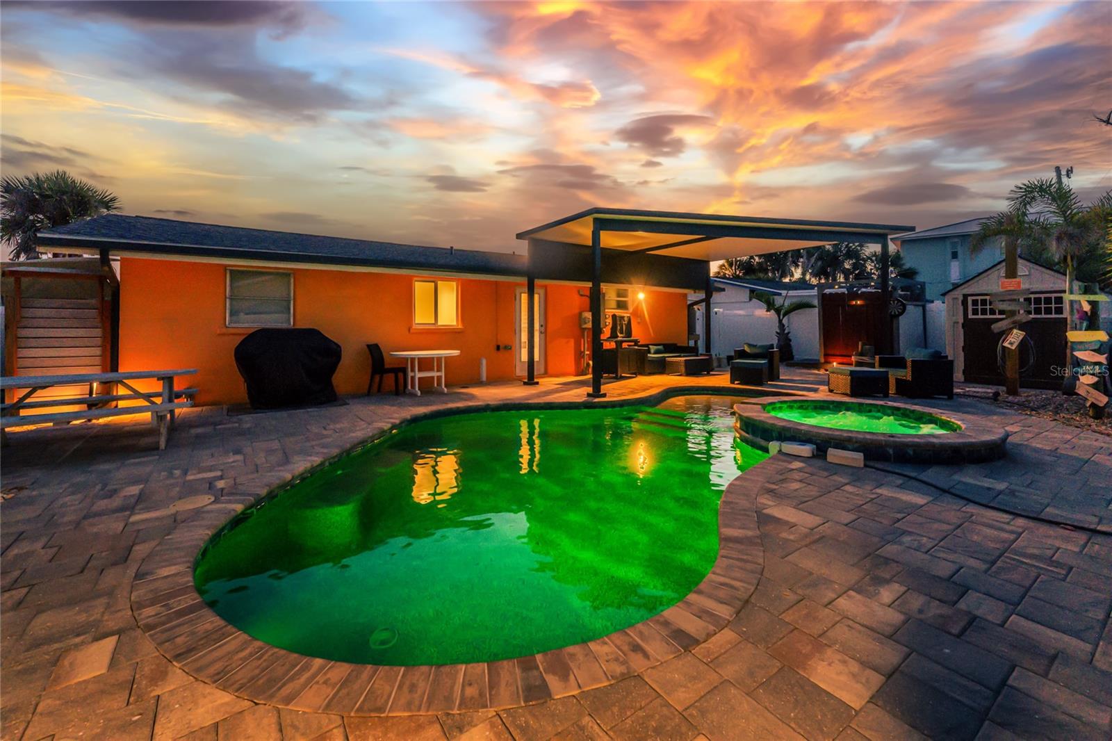 ENGLEWOOD SHORES - Residential