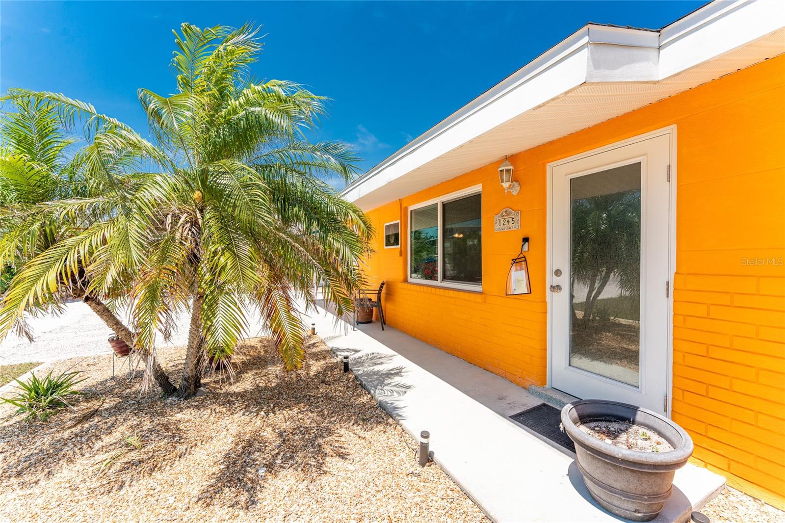 ENGLEWOOD SHORES - Residential