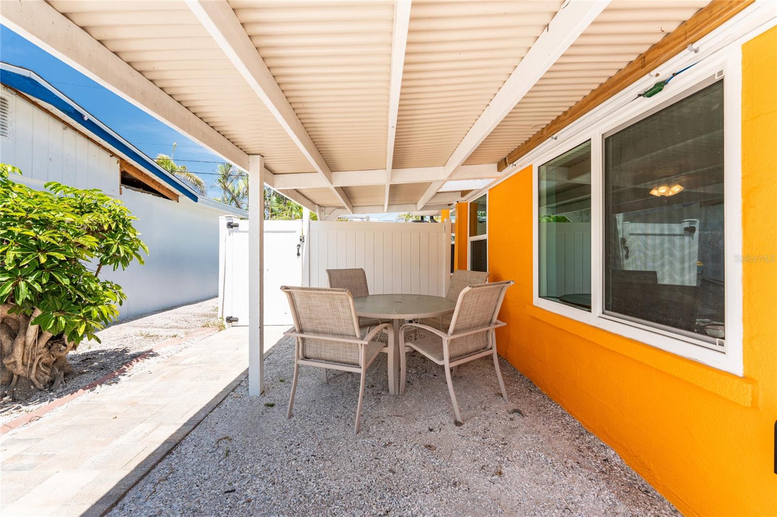 ENGLEWOOD SHORES - Residential