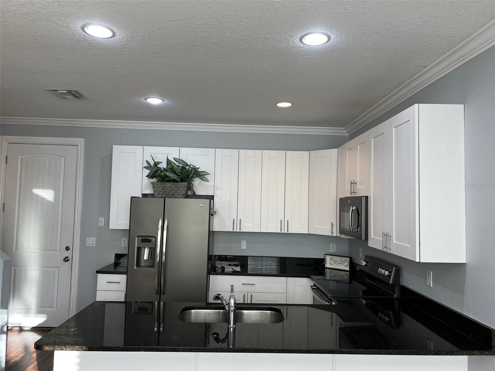 61819 - Residential Lease