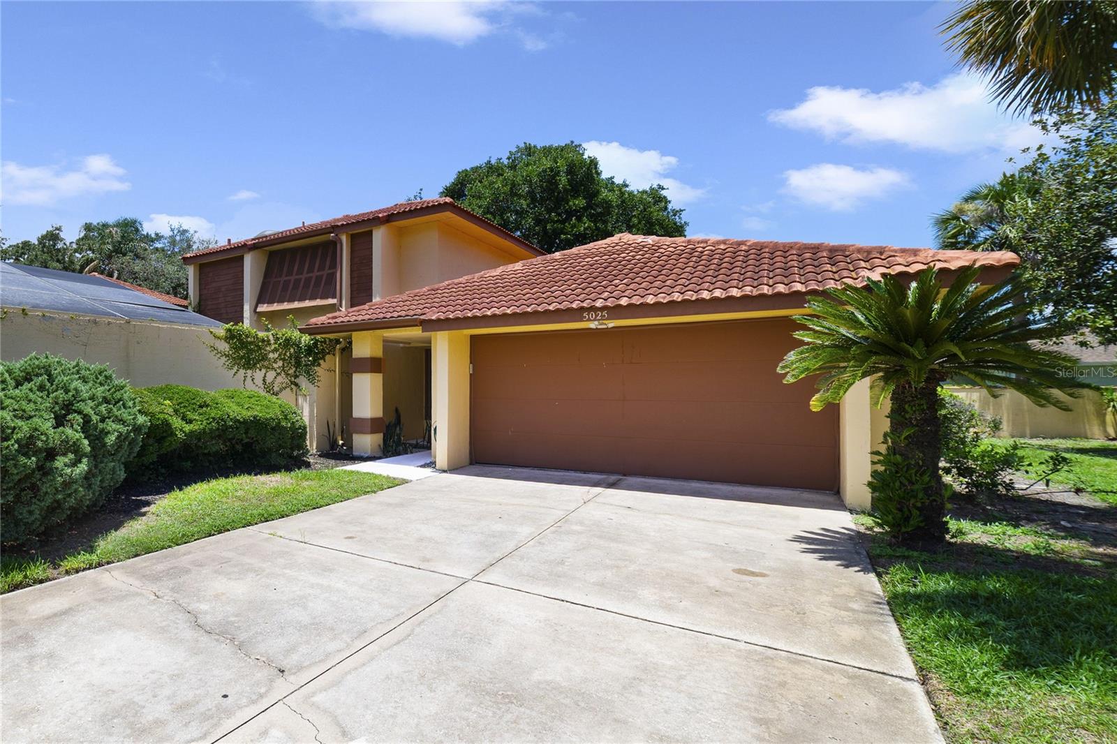 5025 BERMUDA CIRCLE 5025