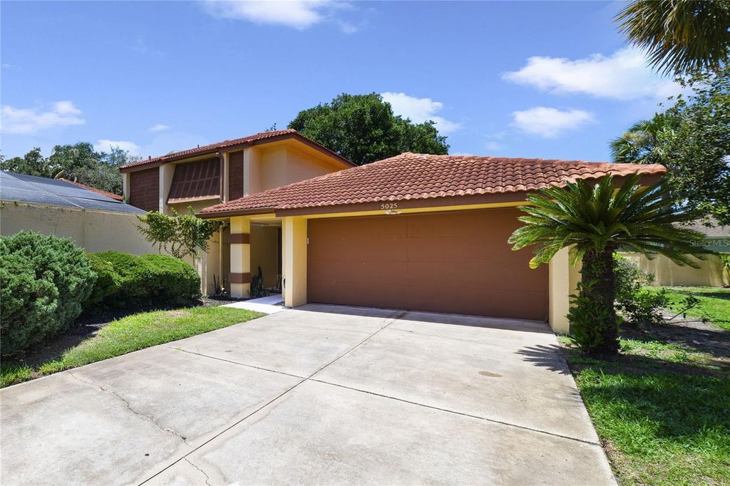 Photo of 5025 Bermuda Circle #5025, Orlando, FL 32808 (MLS # S5152997)