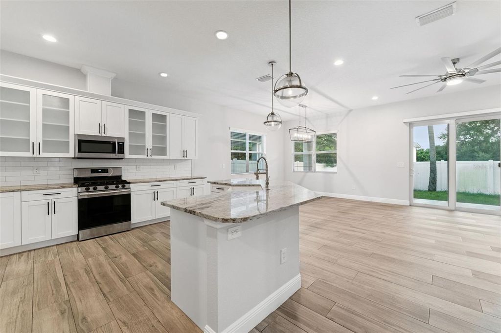 Photo of 2304 W Cordelia Street, Tampa, FL 33607 (MLS # TB8434536)