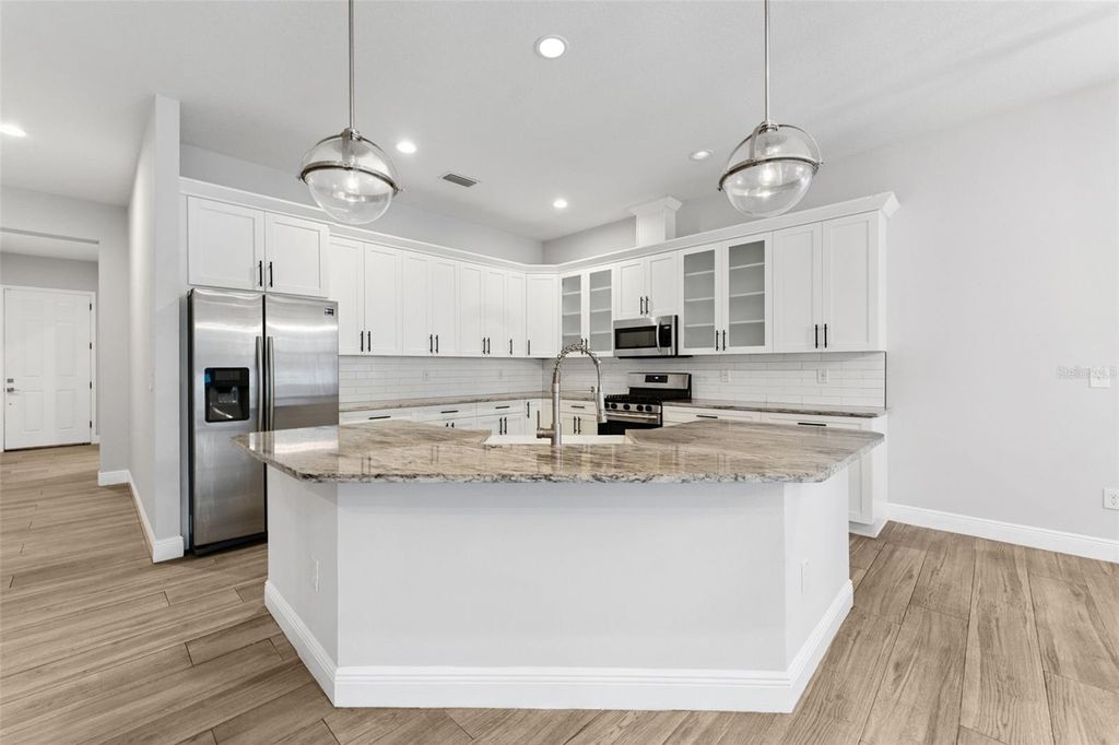 Photo of 2304 W Cordelia Street, Tampa, FL 33607 (MLS # TB8434536)