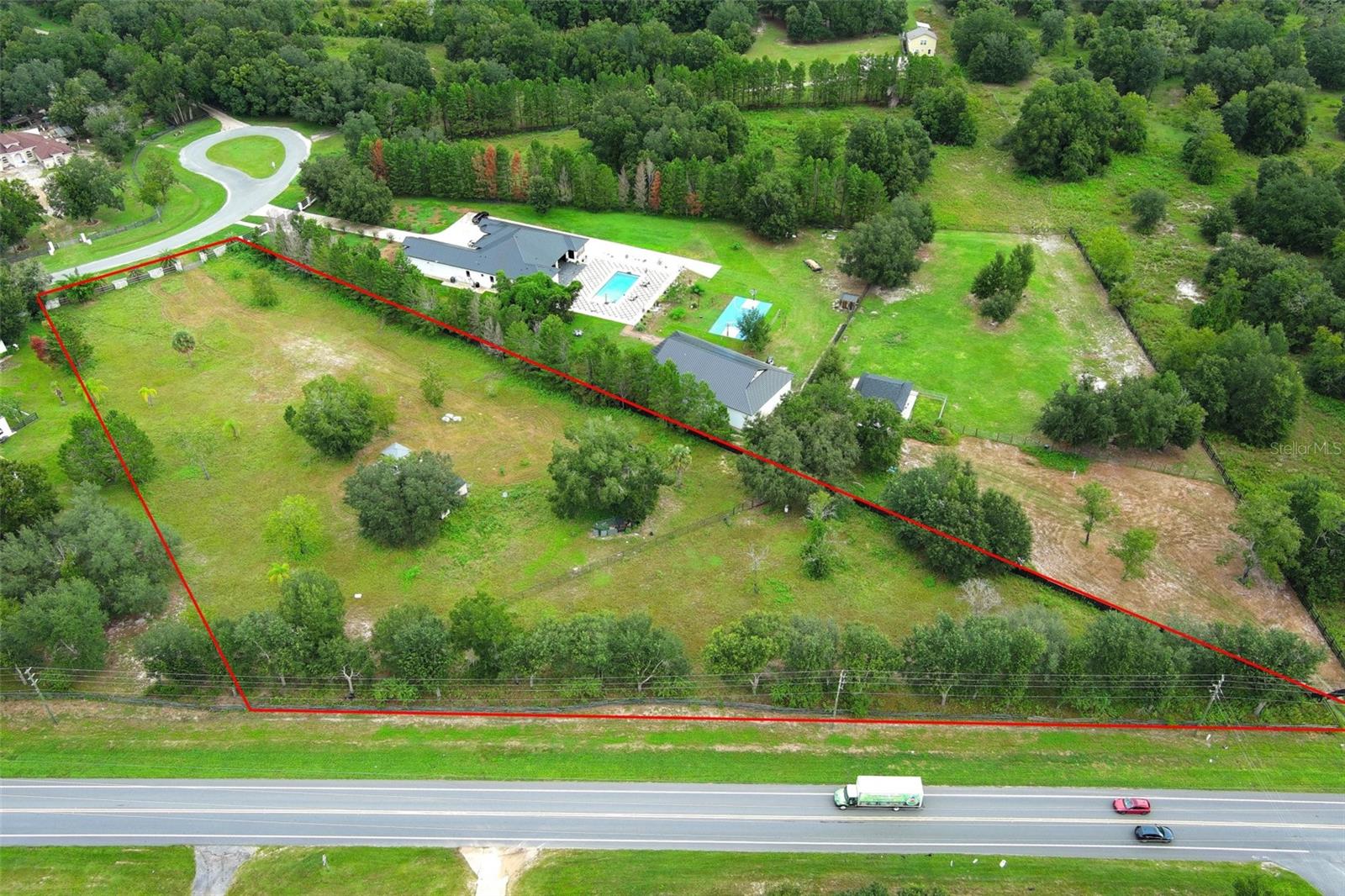 WANDERING PONDS SUB - Land