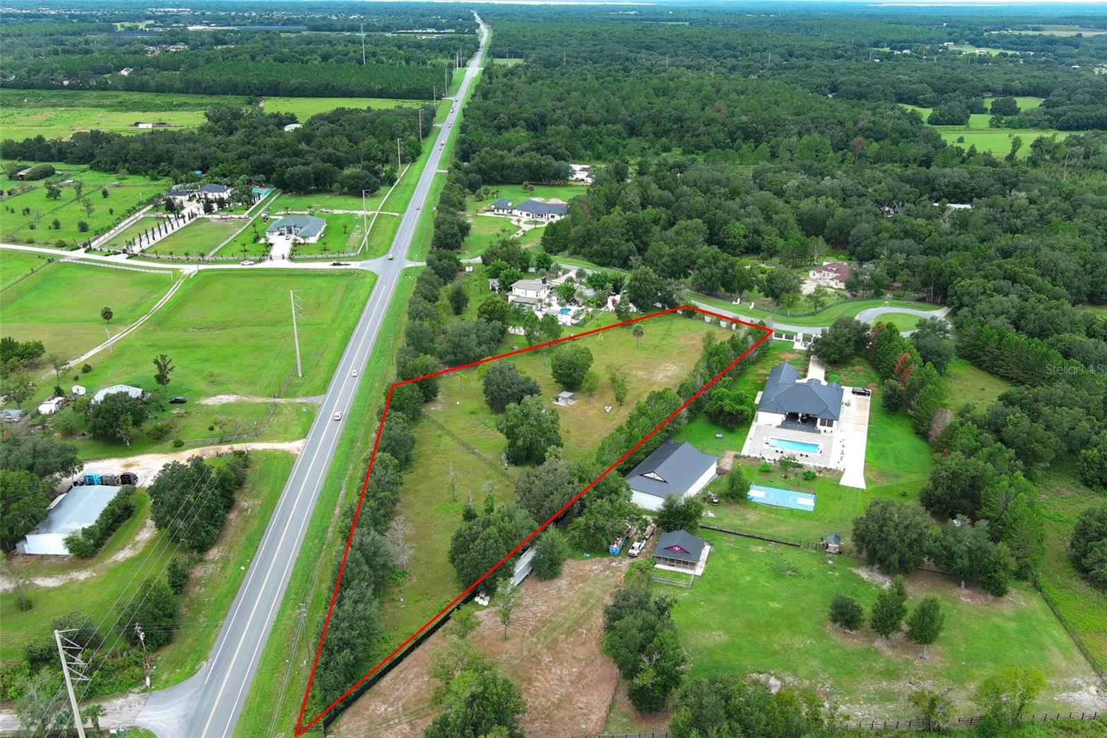 WANDERING PONDS SUB - Land