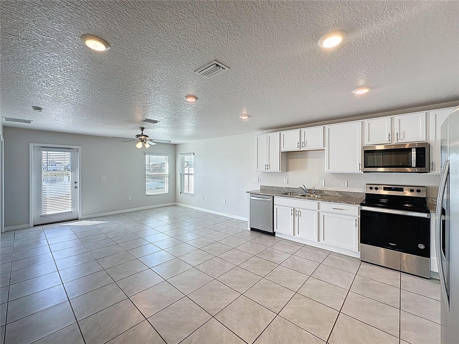 BELLA LAGO PH I - Residential