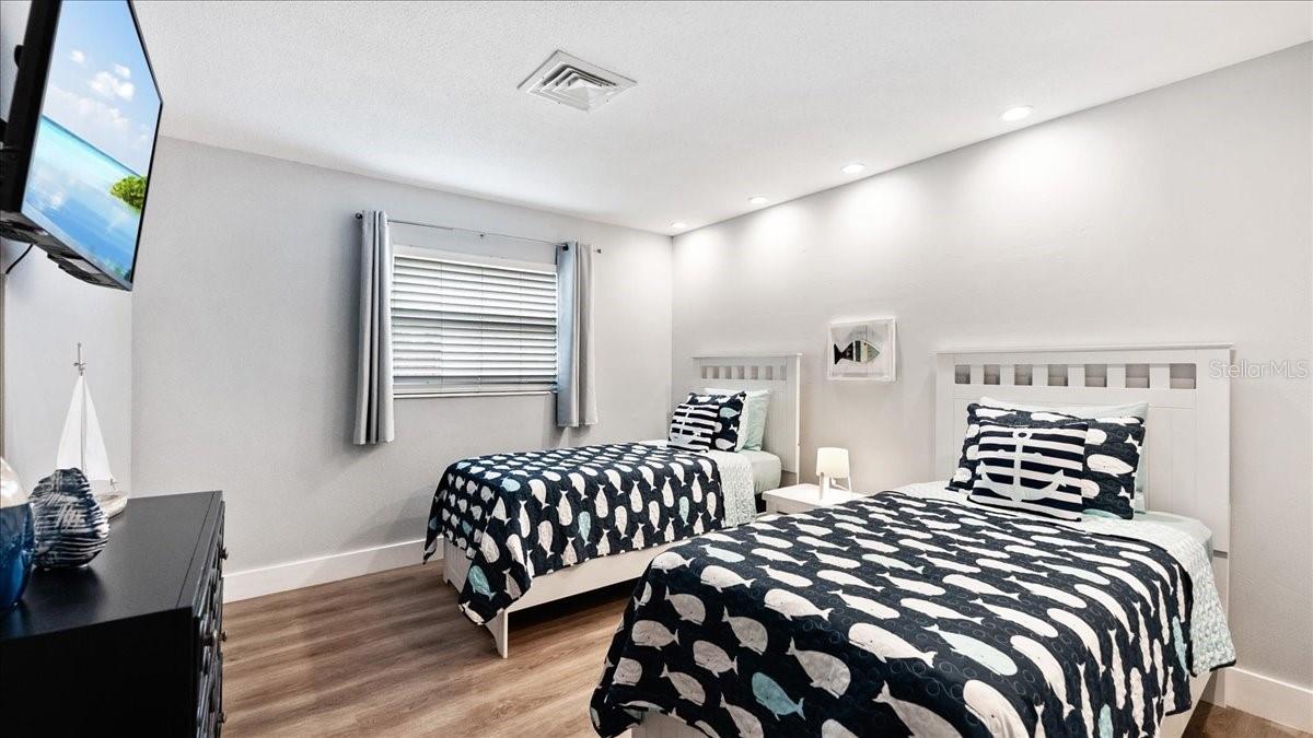 YACHT HAVEN SEC 2 FIRST UNIT - Residential