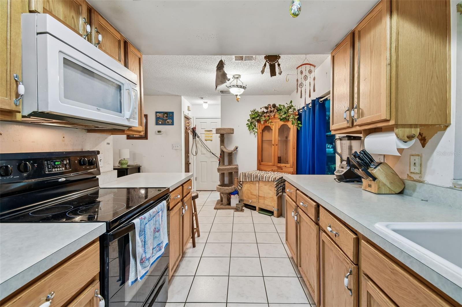 ARBOR RIDGE WEST - Residential