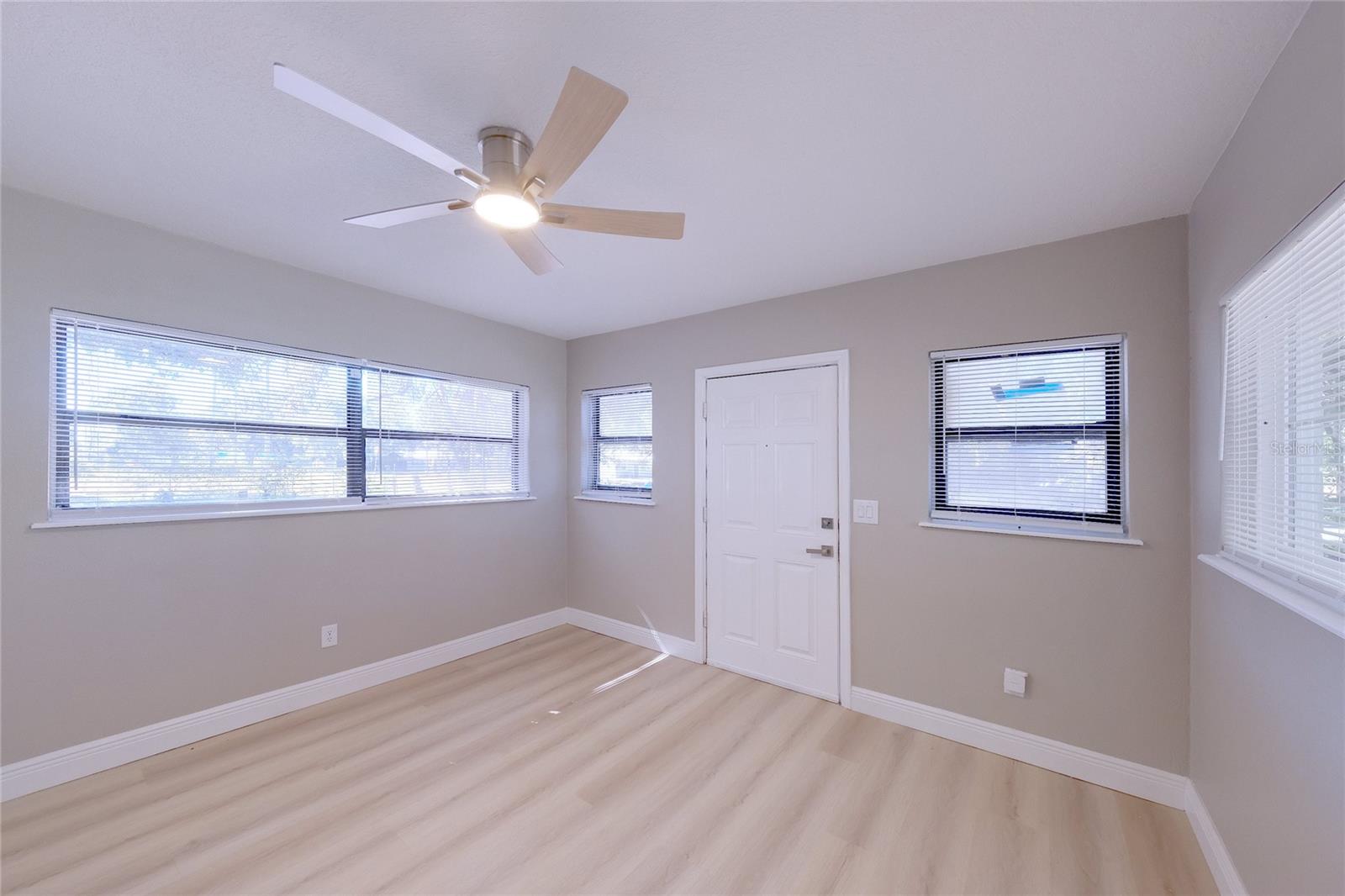 ACREAGE & UNREC - Residential