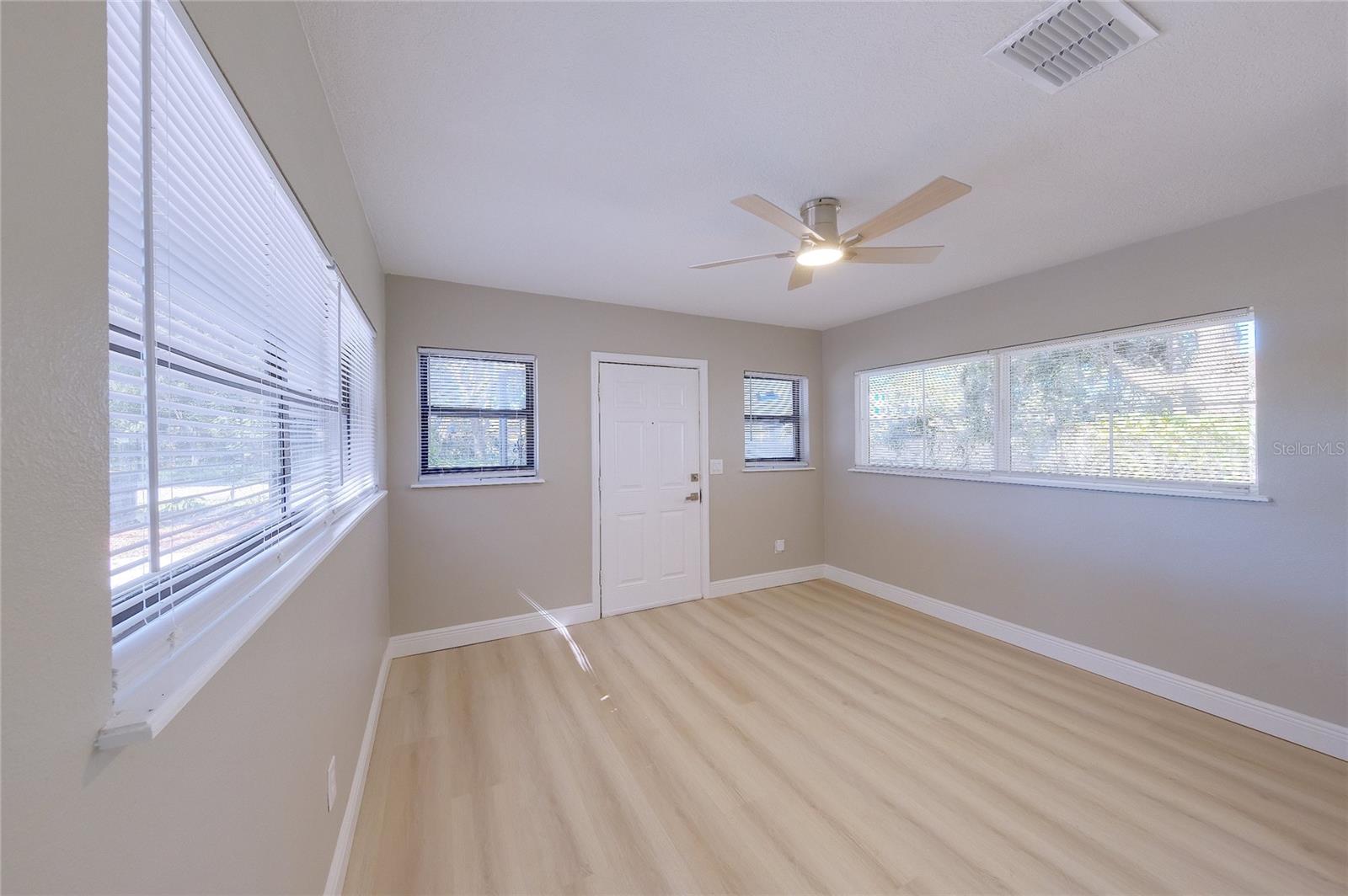 ACREAGE & UNREC - Residential