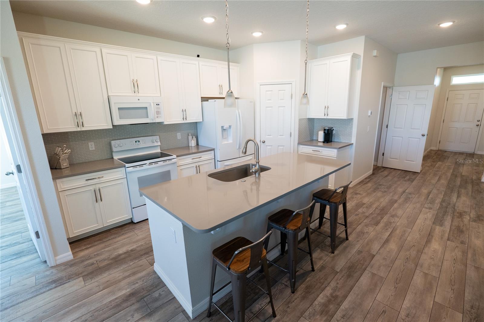 13233 LAKE YALE VIEW LOOP