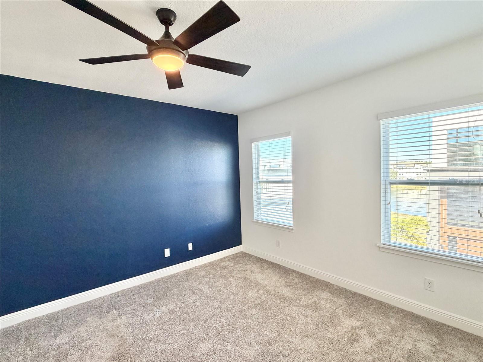 LAUREATE PARK NBRHD CENTER PH 1 - Residential Lease