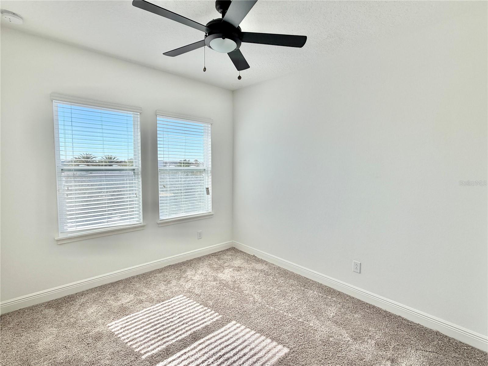 LAUREATE PARK NBRHD CENTER PH 1 - Residential Lease