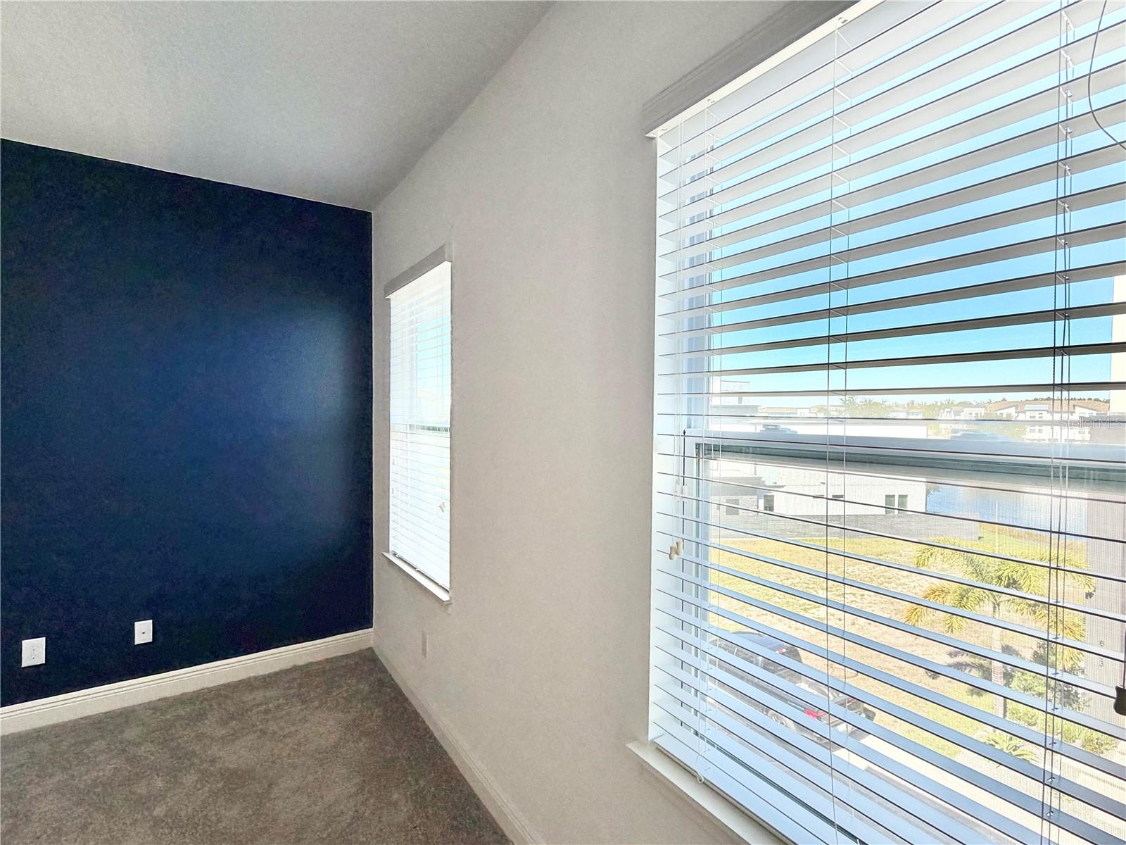 LAUREATE PARK NBRHD CENTER PH 1 - Residential Lease