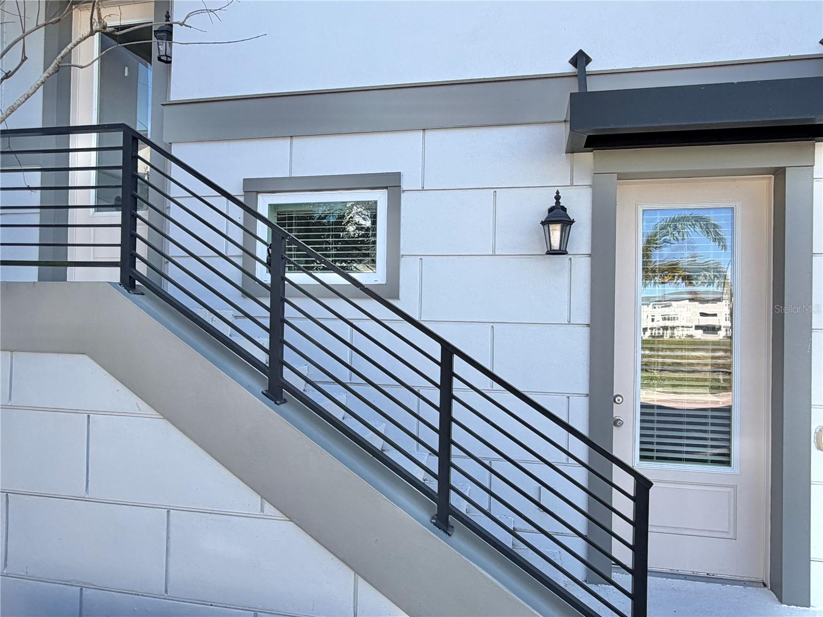 LAUREATE PARK NBRHD CENTER PH 1 - Residential Lease