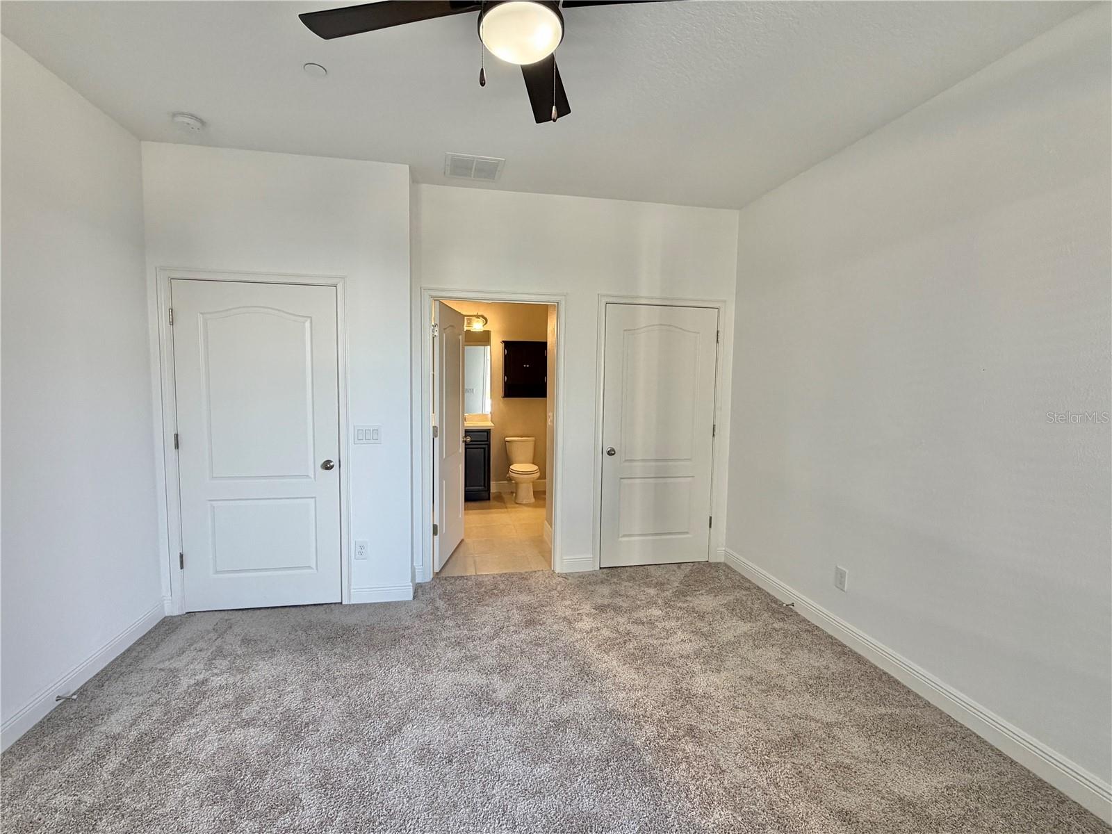 LAUREATE PARK NBRHD CENTER PH 1 - Residential Lease