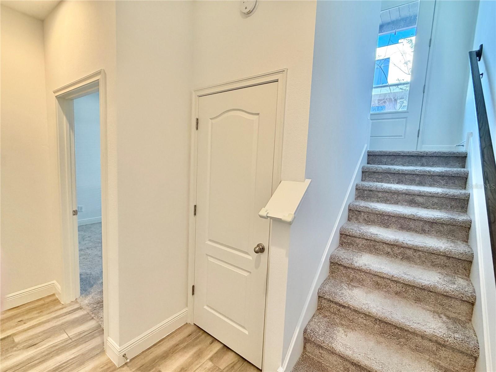 LAUREATE PARK NBRHD CENTER PH 1 - Residential Lease