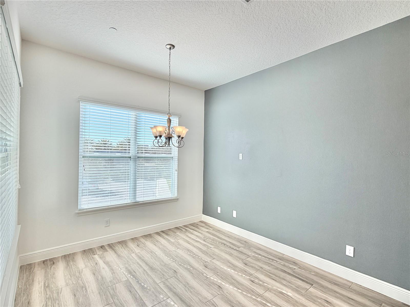 LAUREATE PARK NBRHD CENTER PH 1 - Residential Lease