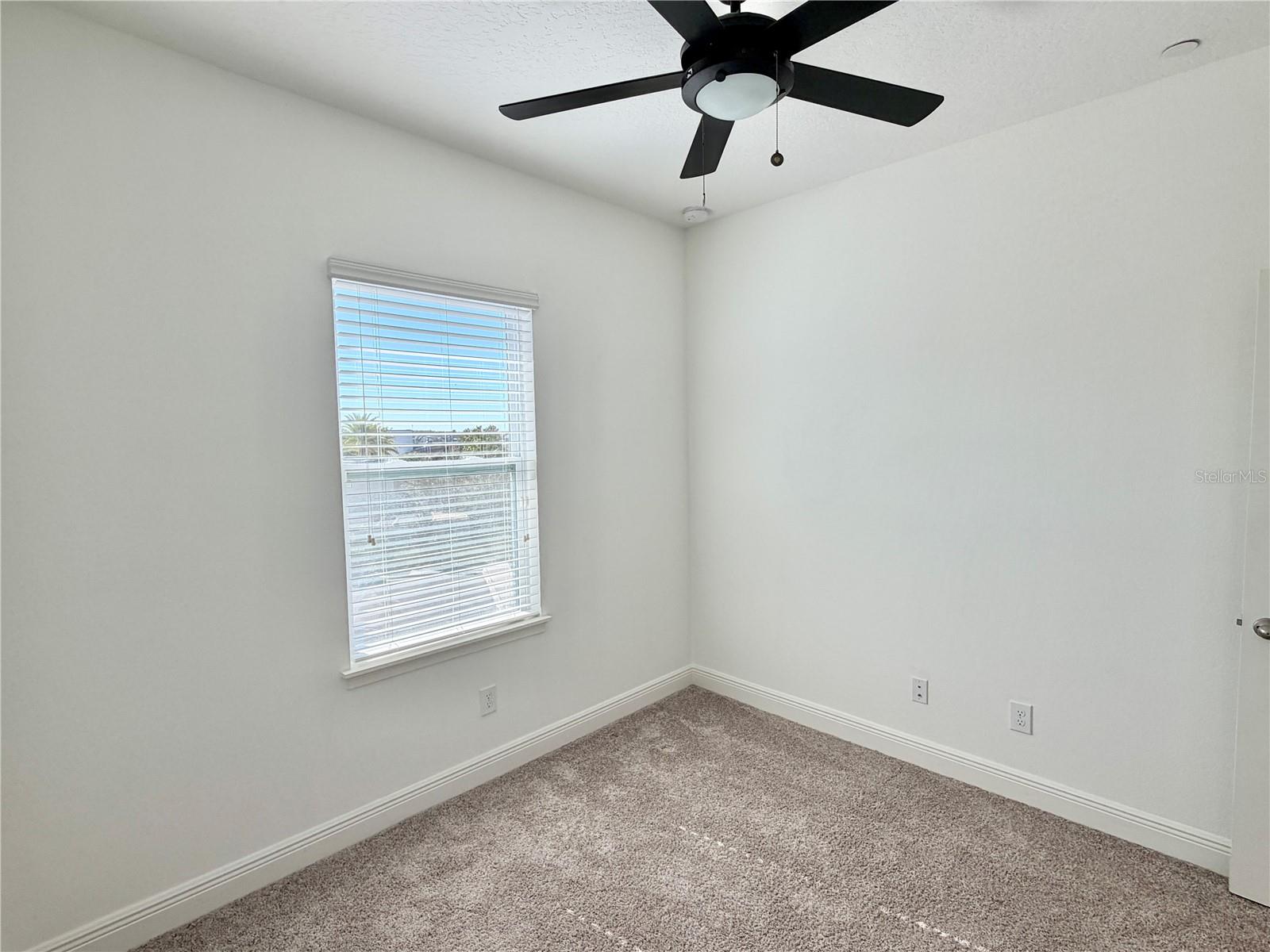 LAUREATE PARK NBRHD CENTER PH 1 - Residential Lease