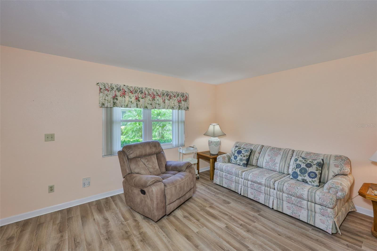 CAMBRIDGE C CONDO - Residential