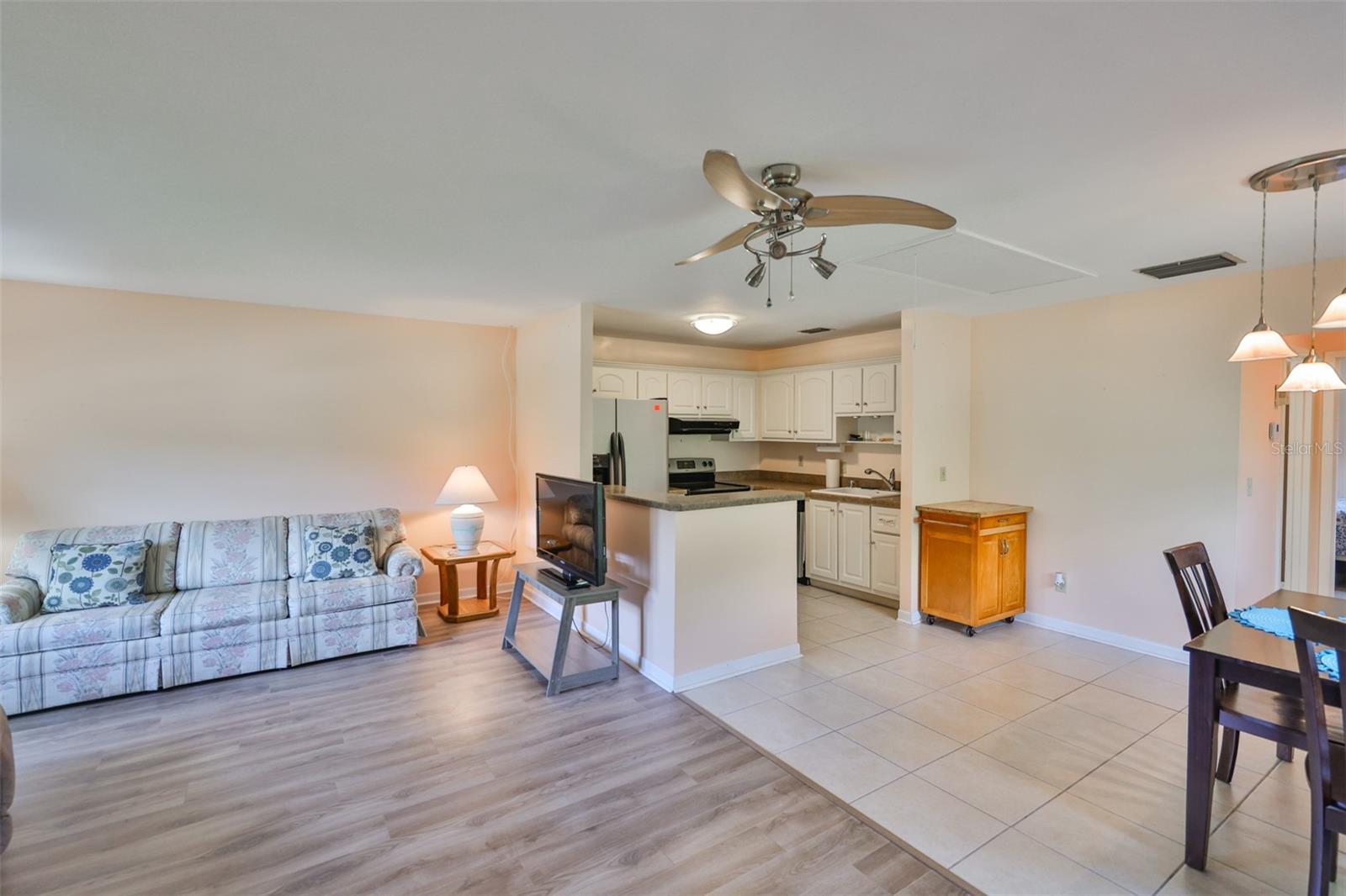 CAMBRIDGE C CONDO - Residential