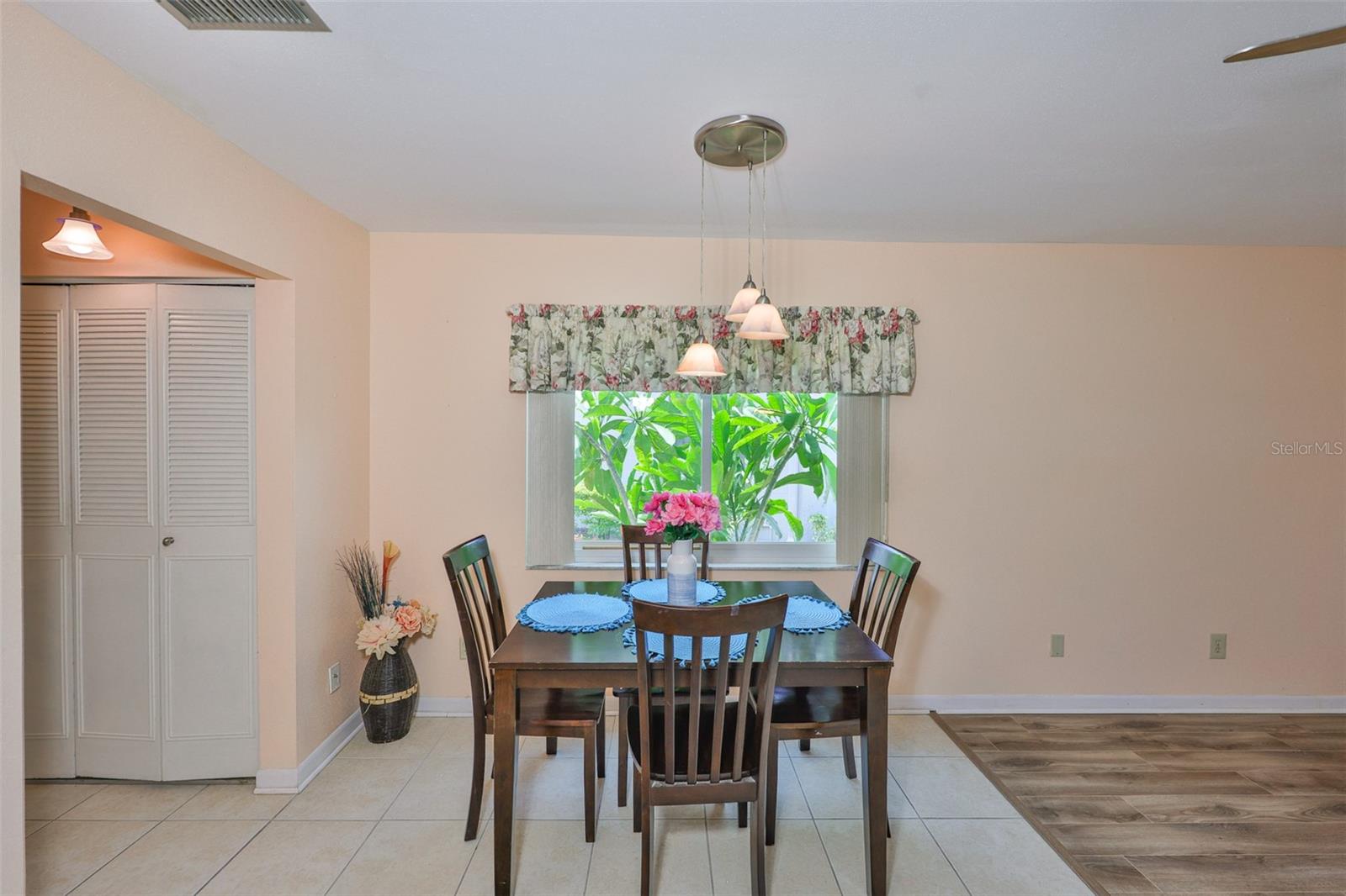CAMBRIDGE C CONDO - Residential