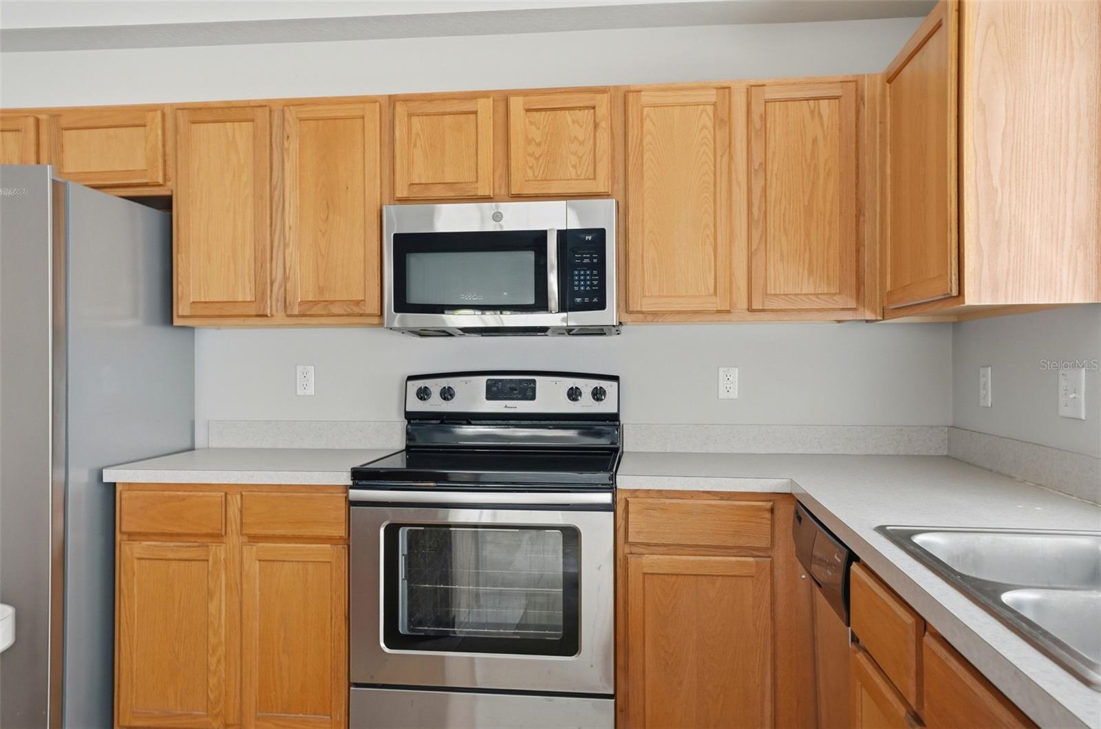 STERLING HILL PH 1A - Residential Lease