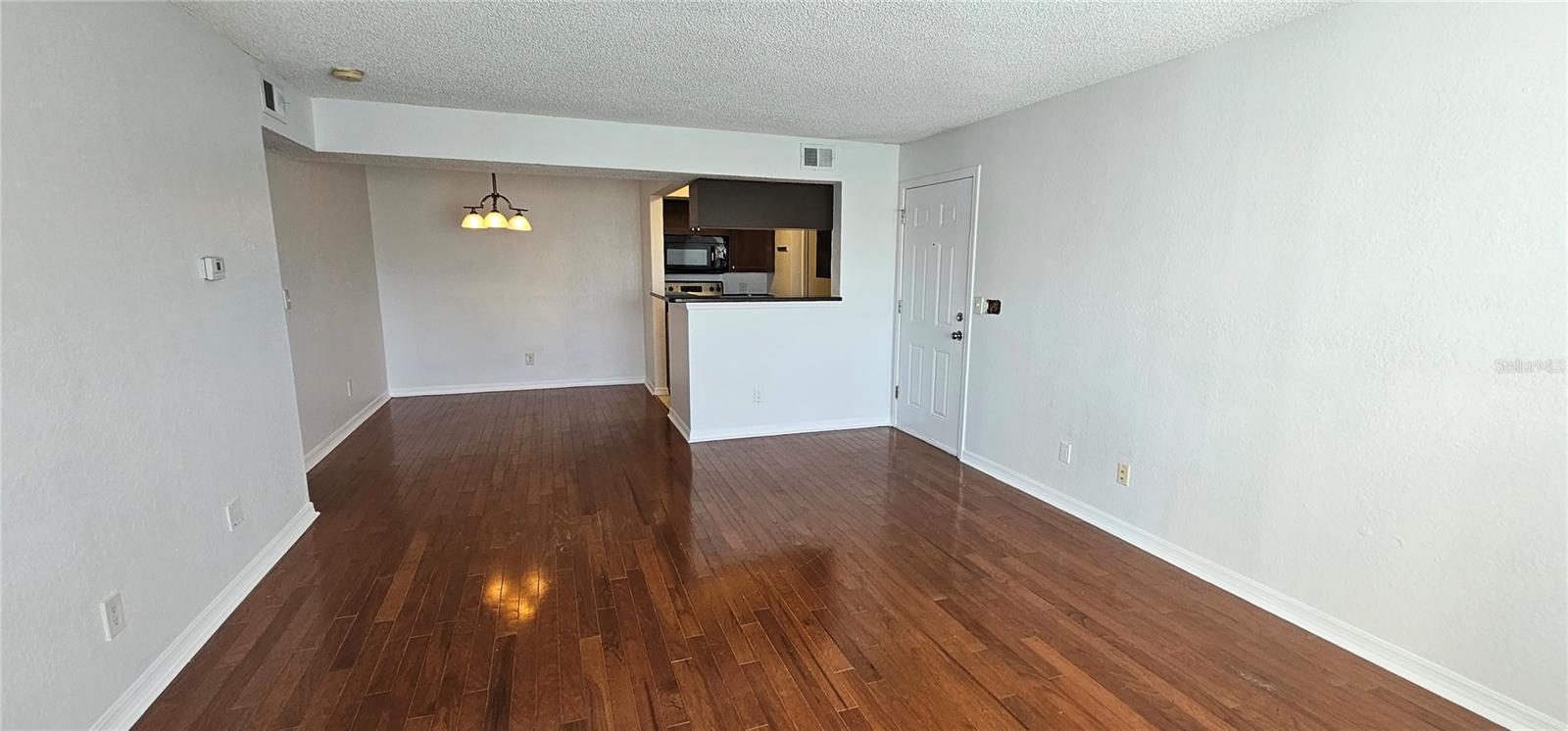 VANTAGE POINT CONDO - Residential Lease