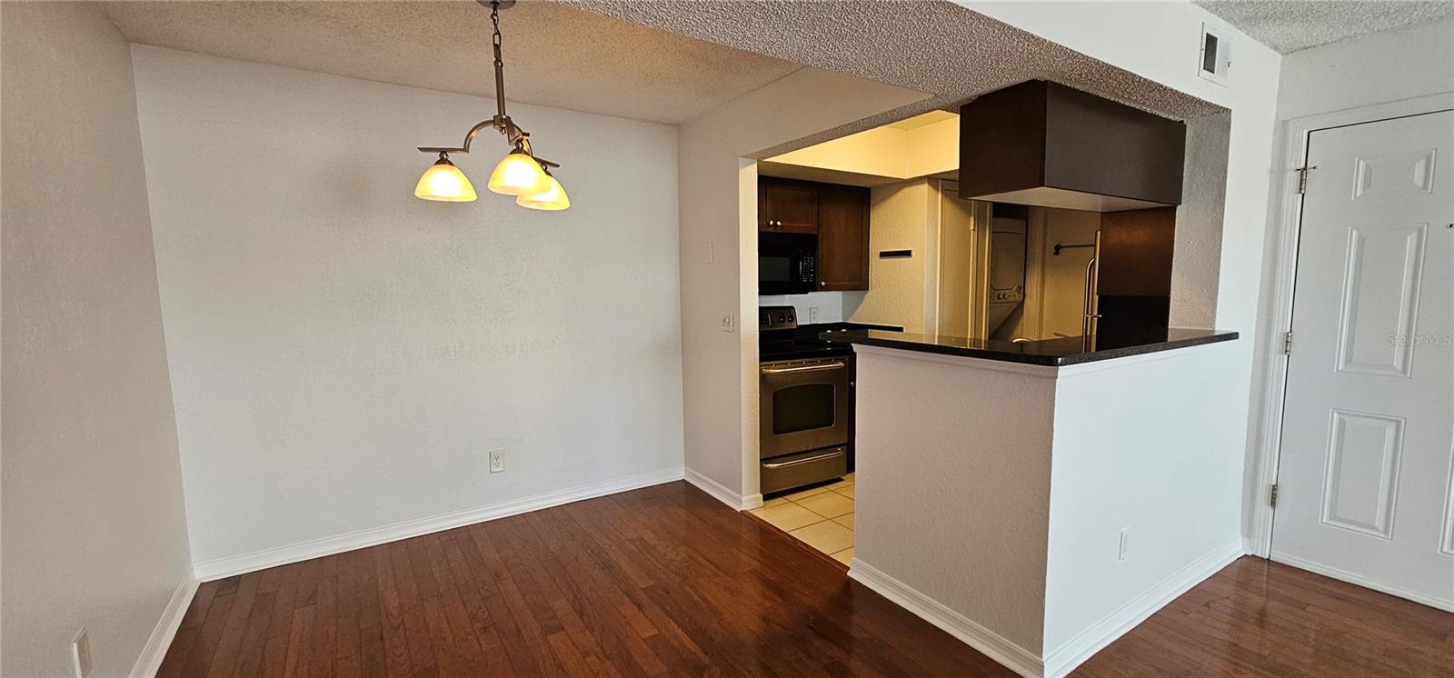 VANTAGE POINT CONDO - Residential Lease