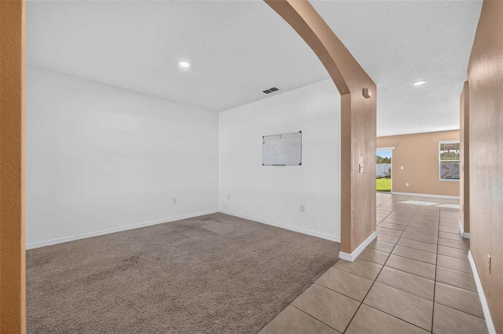 3042 BETHPAGE LOOP