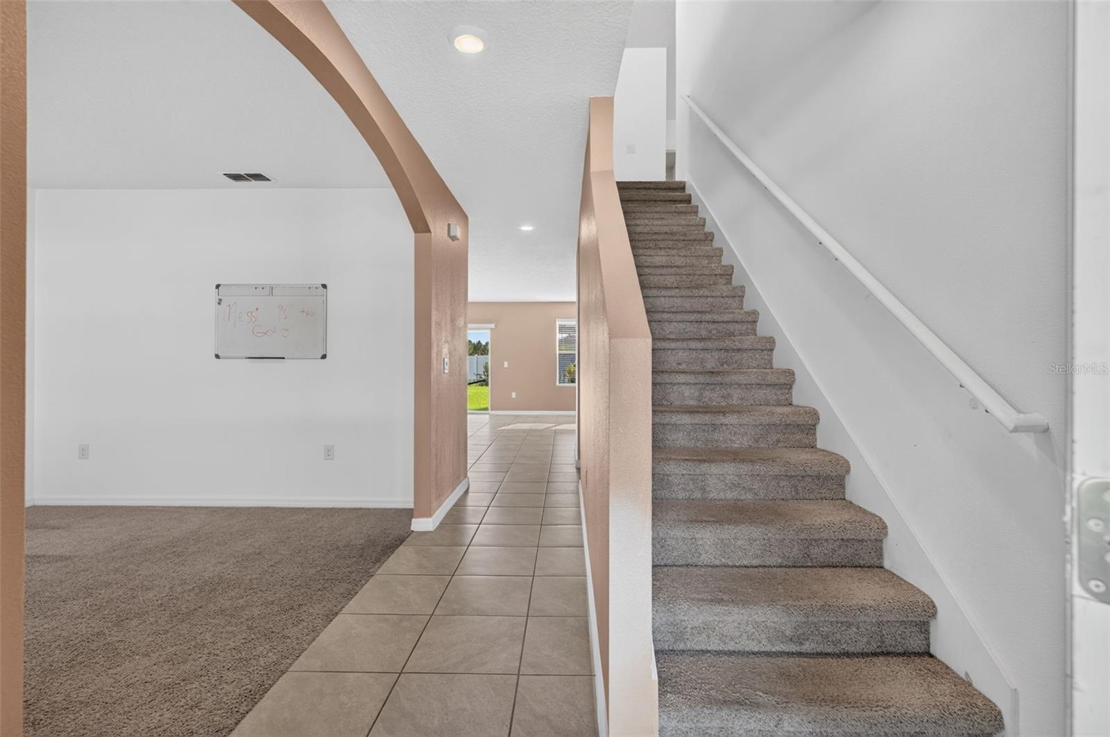 3042 BETHPAGE LOOP