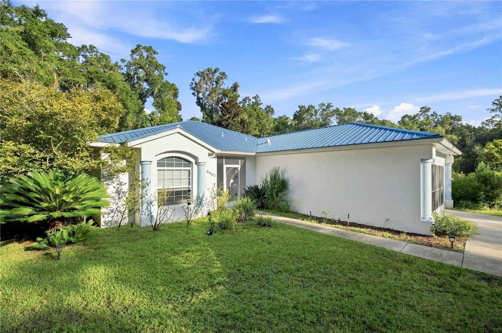 Photo of 10062 SW 190th Court, Dunnellon, FL 34432 (MLS # OM730147)