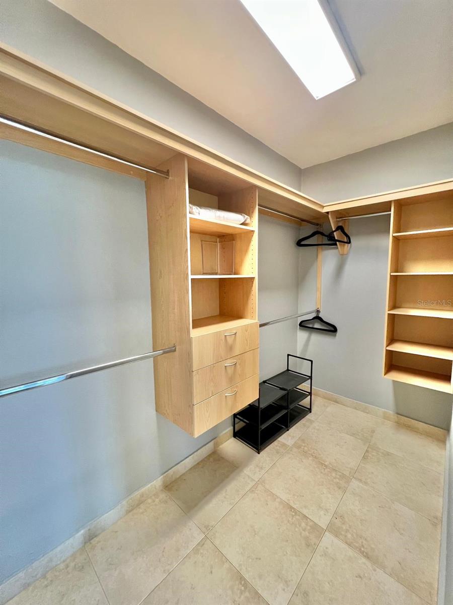 URB TREASURE POINT - Residential Lease