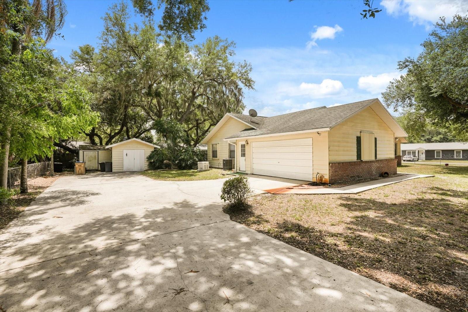 NEW EDEN ON THE LAKES UNIT A - Residential