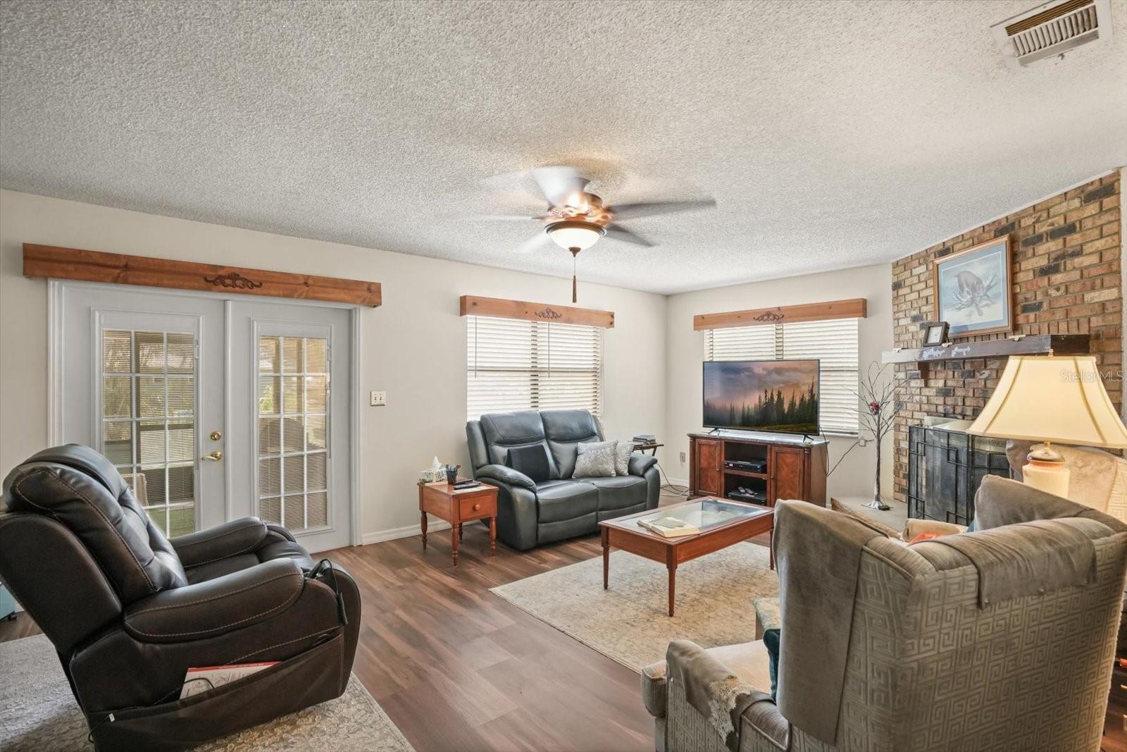 NEW EDEN ON THE LAKES UNIT A - Residential