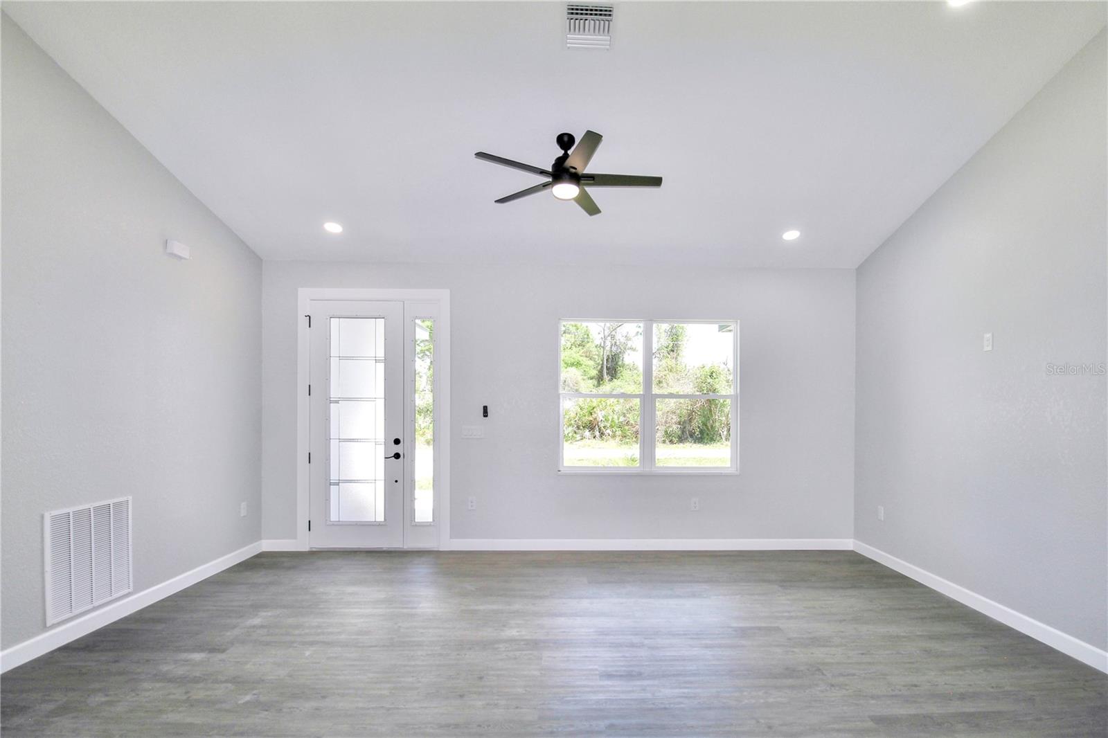SEBRING COUNTRY ESTATE SEC 02 - Residential