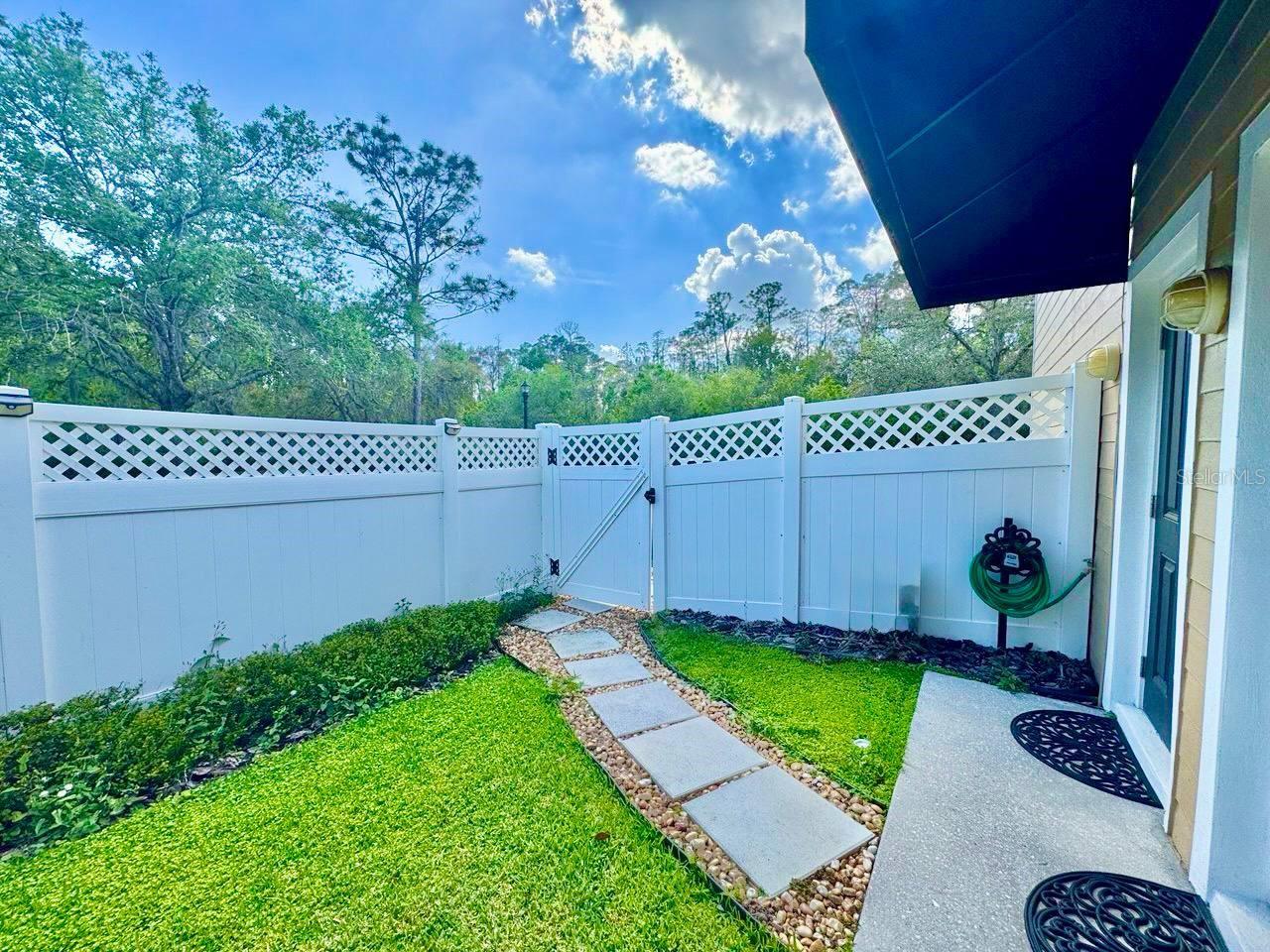 14541 COTSWOLDS DRIVE B