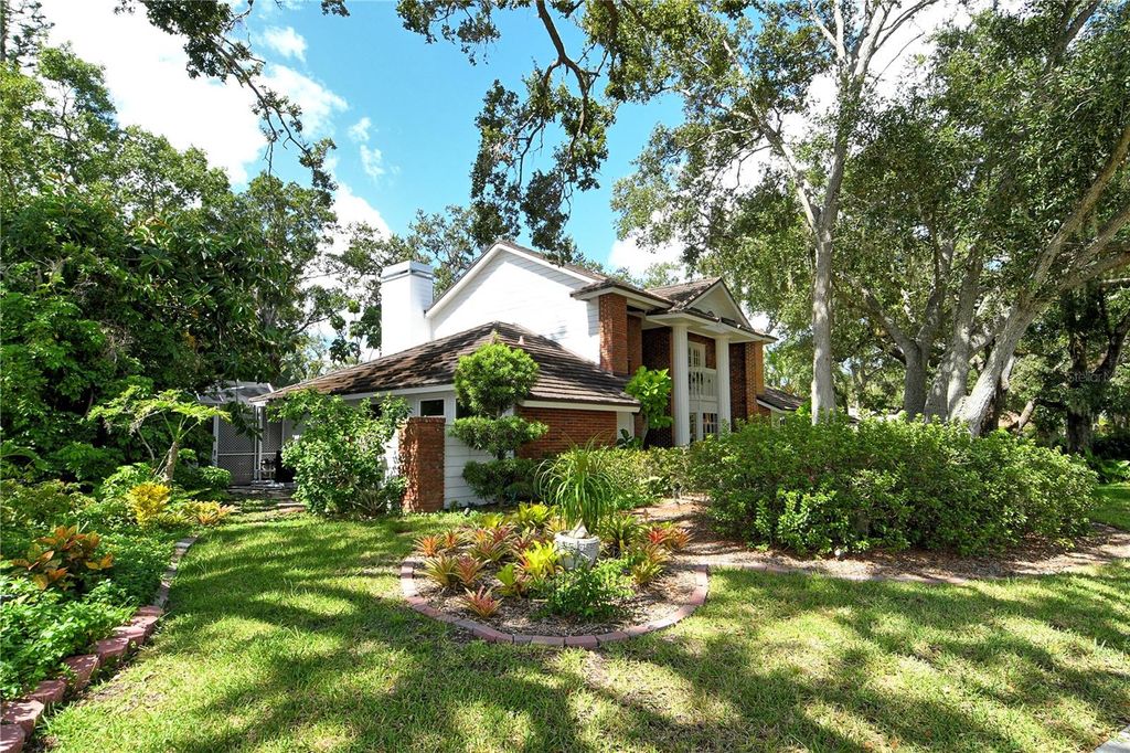 Photo of 4550 Chimney Creek Drive, Sarasota, FL 34235 (MLS # A4667326)