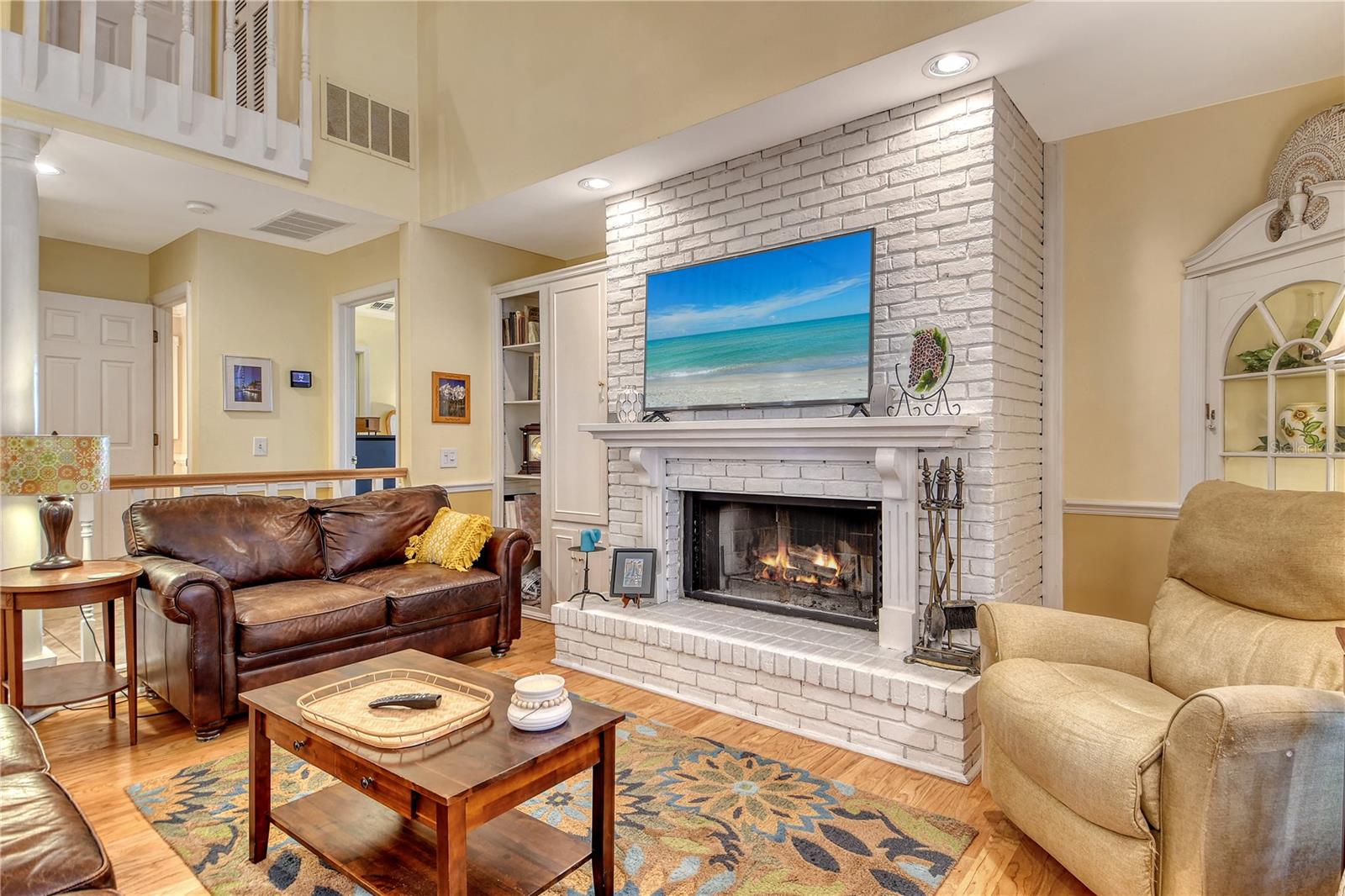 CHIMNEY CREEK - Residential