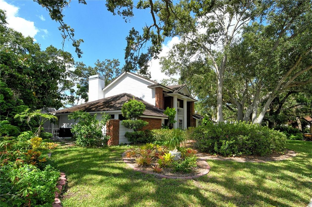Photo of 4550 Chimney Creek Drive, Sarasota, FL 34235 (MLS # A4667326)