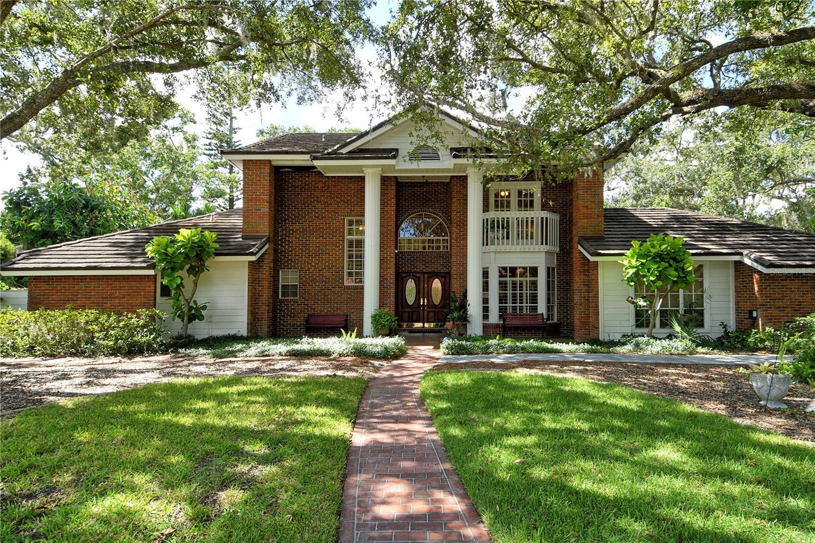 4550 CHIMNEY CREEK DRIVE