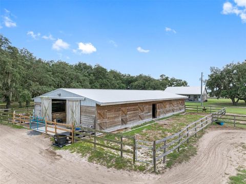 A home in WIMAUMA